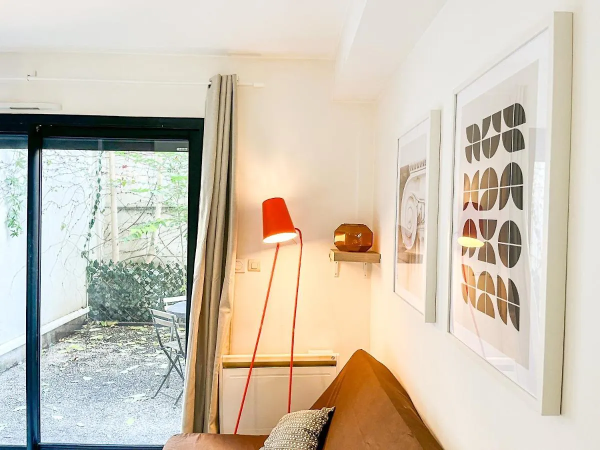 Apartment Suite Cumba Villeurbanne France
